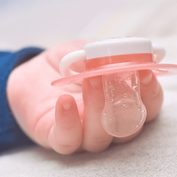 muestras adn prueba test paternidad chupón del bebé